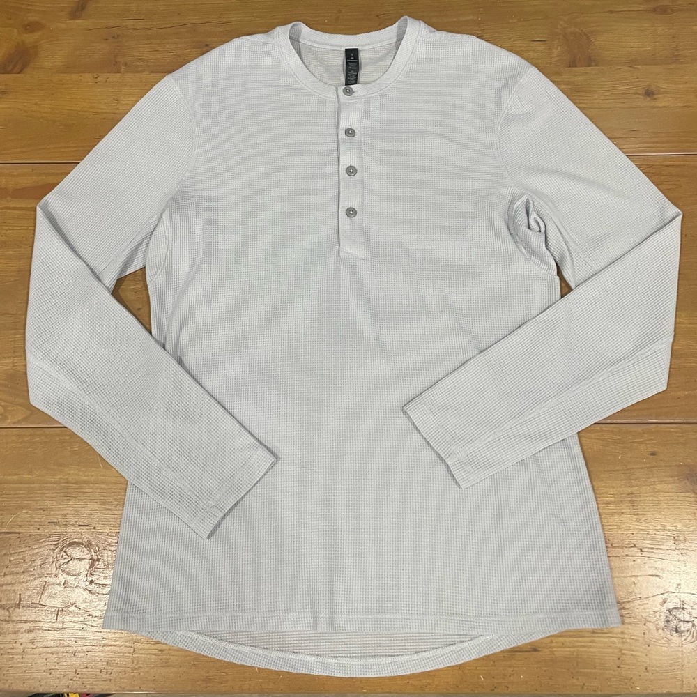 NWOT Lululemon LIGHT GREY long sleeve shirt long Jons